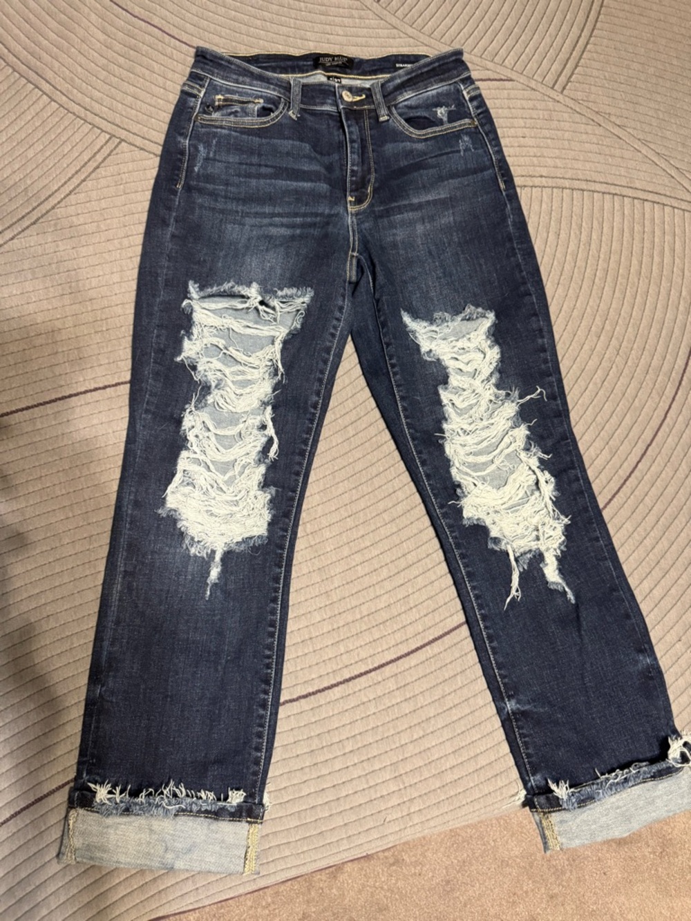 Judy Blue Dark Blue Distressed Ankle Crop Jeans